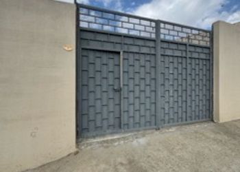 شقة بغرفة معيشة وغرفة نوم 
