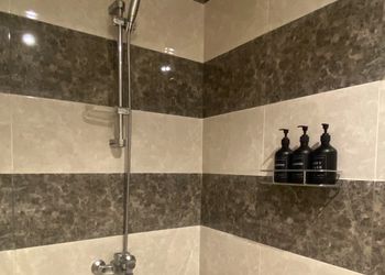 استديو بسرير ماستر وجلسة جانبية 