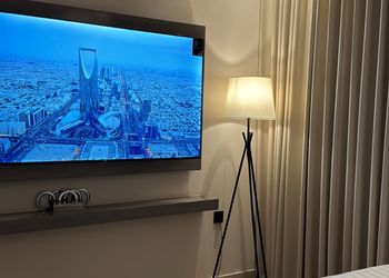 استديو هادئ بسرير ماستر 