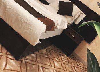 شقة بغرفة ماستر وصاله