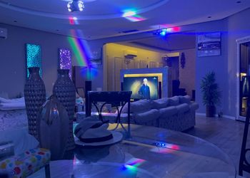استراحة باطلالة على الجبل ومسبح 