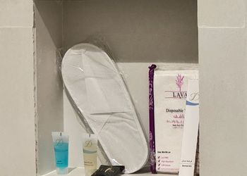 استديو بسرير ماستر وجلسة جانبية