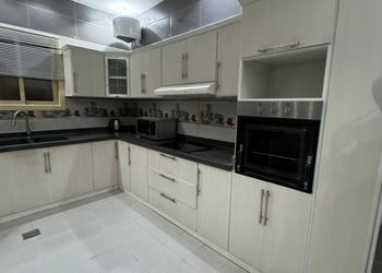 شقة بصالة وغرف نوم