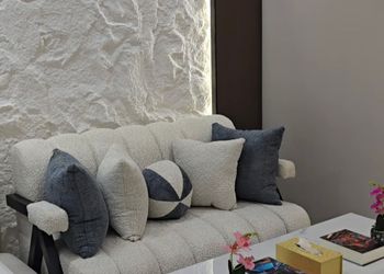 استديو هادئ بسرير ماستر