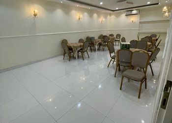 شالية بمجلس مطل على المسبح 