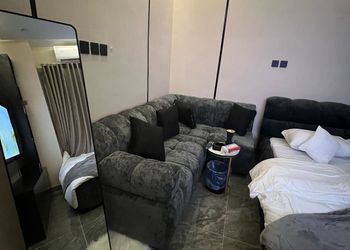 استديو هادئ بسرير ماستر 