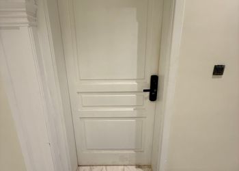 استديو بسرير ماستر وجلسة جانبية