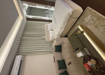 استديو بسرير ماستر وجلسة جانبية