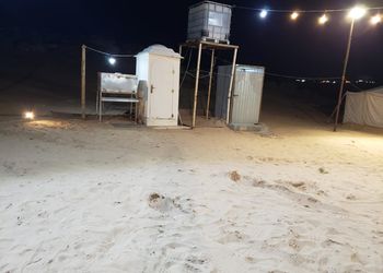 مخيم ببيت شعر وأجواء ممتعة