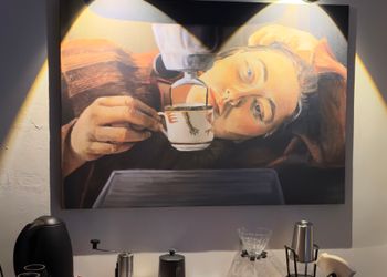 استديو بسرير ماستر وجلسة جانبية