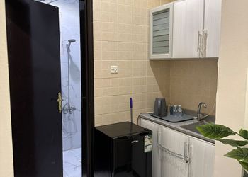 استديو بسرير ماستر وجلسة جانبية 
