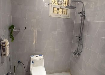 استديو بسرير ماستر وجلسة جانبية