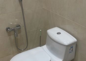 شقة بصالة وغرف نوم