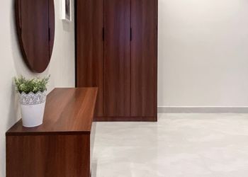 استديو بأثاث مريح وبسيط 