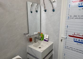 شقة بغرفة معيشة وغرفة نوم 