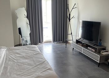 استديو هادئ بسرير ماستر 