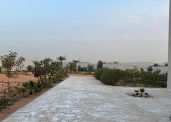 استراحة بجلسة خارجية ومسبح
