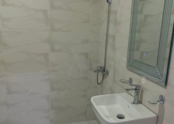 استديو بأثاث مريح وبسيط 