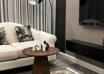 استديو بسرير ماستر وجلسة جانبية