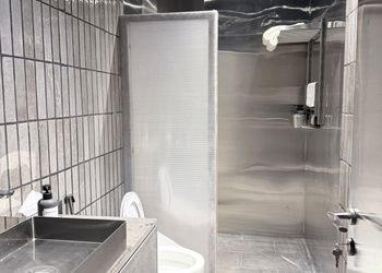 استديو هادئ بسرير ماستر 