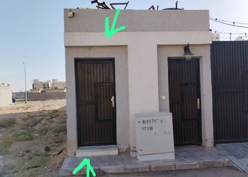 استديو بسرير ماستر وأثاث مريح 