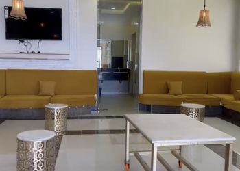 شاليه بمسبح بألعاب مائية