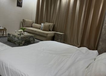 استديو هادئ بسرير ماستر 