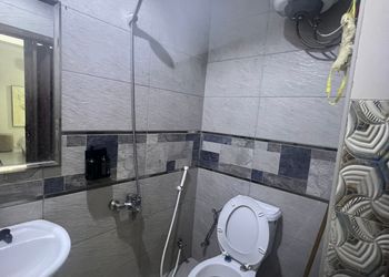 شقة بغرفة نوم مريحة ودخول ذاتي 