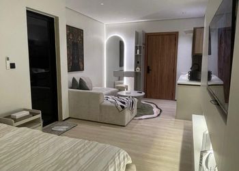 استديو بسرير ماستر
