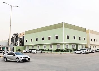 استديو بسرير ماستر وجلسة جانبية