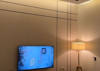 استديو بأثاث مريح وبسيط 