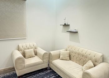 استديو هادئ بسرير ماستر 