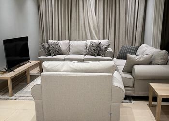 شقة بصالة وغرف نوم