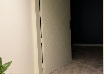 استديو بسرير ماستر وجلسة جانبية