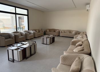 استراحة بجلسة خارجية ومسبح