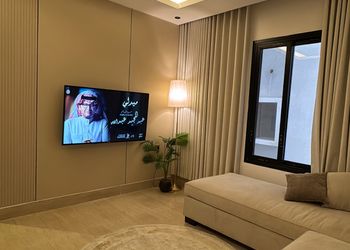 شقة بدخول ذاتي وتصميم هادئ