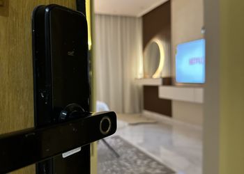استديو بسرير ماستر وجلسة جانبية 