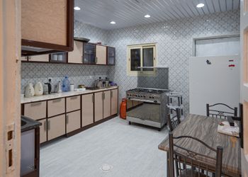 شاليه ببيت شعر ملكي ومجالس