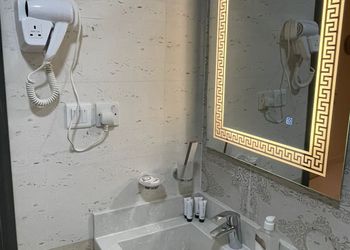 شقة بغرفة نوم وصالة 