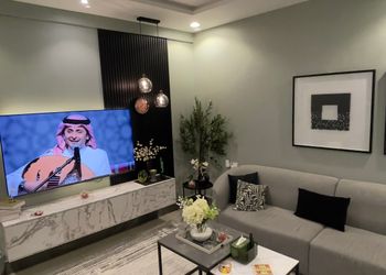 شقة بصالة أنيقة ودخول ذاتي 