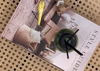 شقة بصالة أنيقة ودخول ذاتي 