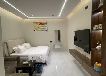 استديو بسرير ماستر وجلسة جانبية
