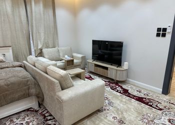شقة بغرفتين نوم وأثاث هادئ