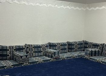 شاليه بملعب كرة طائرة ومسبح