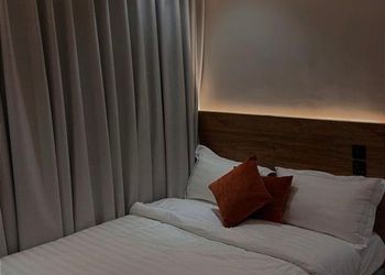 استديو هادئ بسرير ماستر 