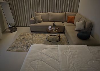 استديو راقي بدخول ذاتي 
