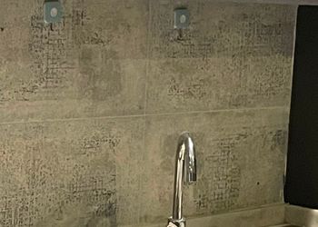 استديو هادئ بسرير ماستر