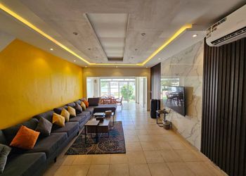 شاليه بصالة جلوس وغرفتين نوم