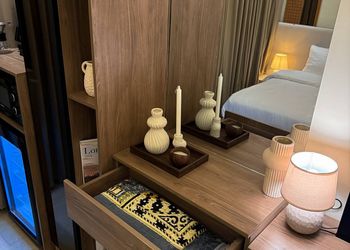 استديو بسرير ماستر وجلسة جانبية