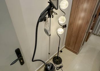 شقة بغرفة معيشة وغرفتين نوم 